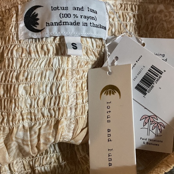 NWT Lotus and Luna Havana Harem pants S - Picture 2 of 4